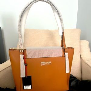 Brand new Pierre Cardin bag. Perfect Christmas gift. Wallet included!